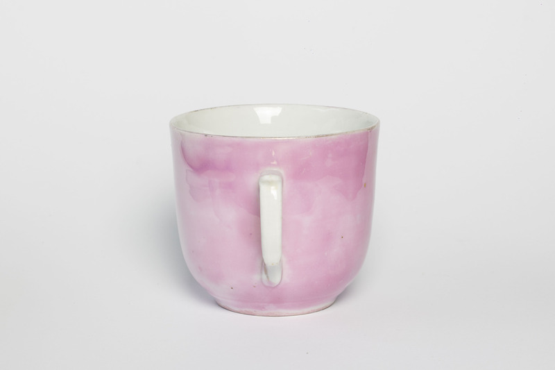 2019.2.2: Souvenir Cup: side view with handle. Image credit: Saltaire Collection