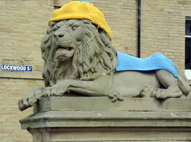 2025.68.85: Saltaire Tour de Yorkshire Decorated Lion. Digital image credit: Saltaire Collection
