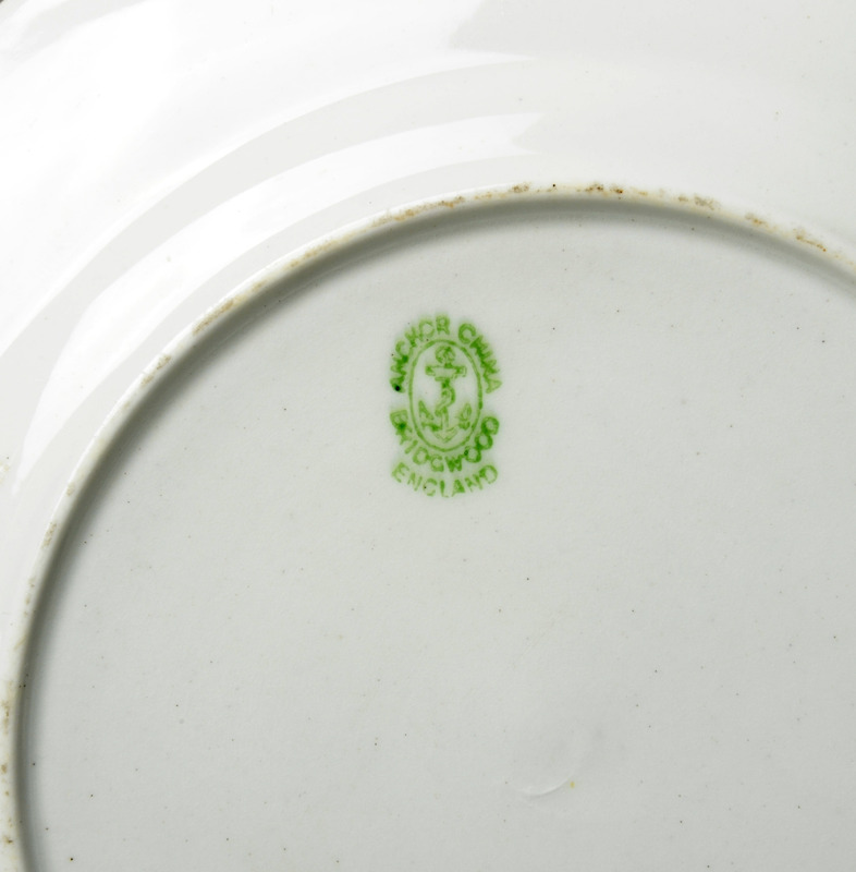 2018.23.1: Saltaire Cricket Pavillion commemorative plate: Back of Plate 1. Digital image credit: Saltaire Collection