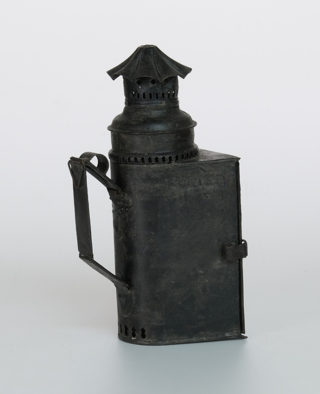 E1a-083: Porter's lamp: Left hand side view. Digital image credit: Saltaire Collection