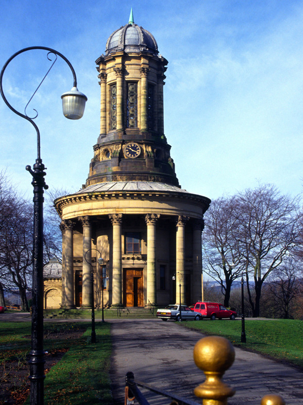 2025.68.119: United Reformed Church. Digital image credit: Saltaire Collection