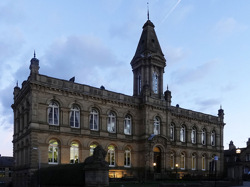 2025.68.100: Victoria Hall low light. Digital image credit: Saltaire Collection