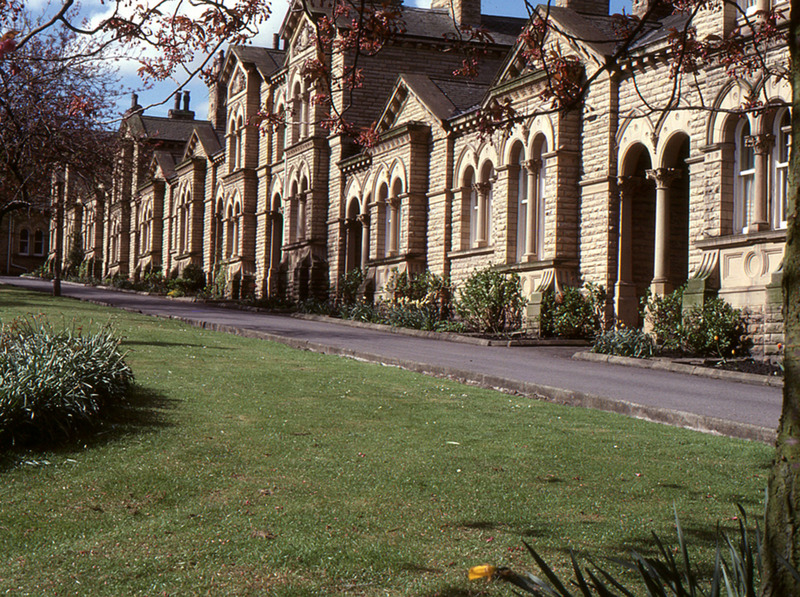 2025.68.123: Saltaire Almshouses on Victoria Road. Digital image credit: Saltaire Collection