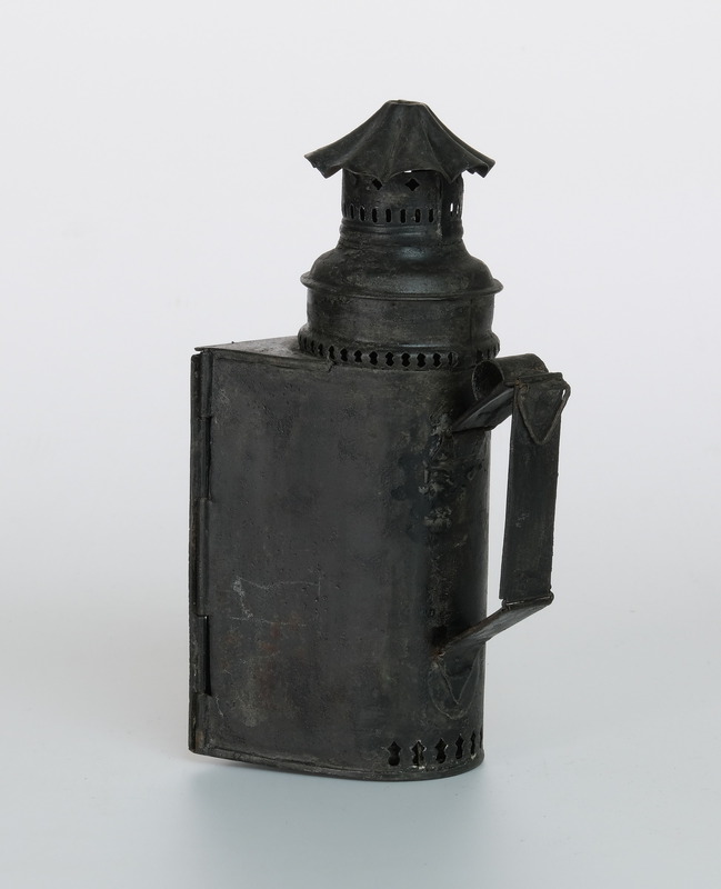 E1a-083: Porter's lamp: Right ahnd side view. Digital image credit: Saltaire Collection
