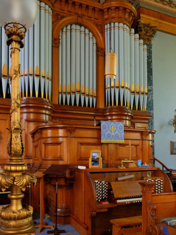 2025.68.92: United Reformed Church organ. Digital image credit: Saltaire Collection