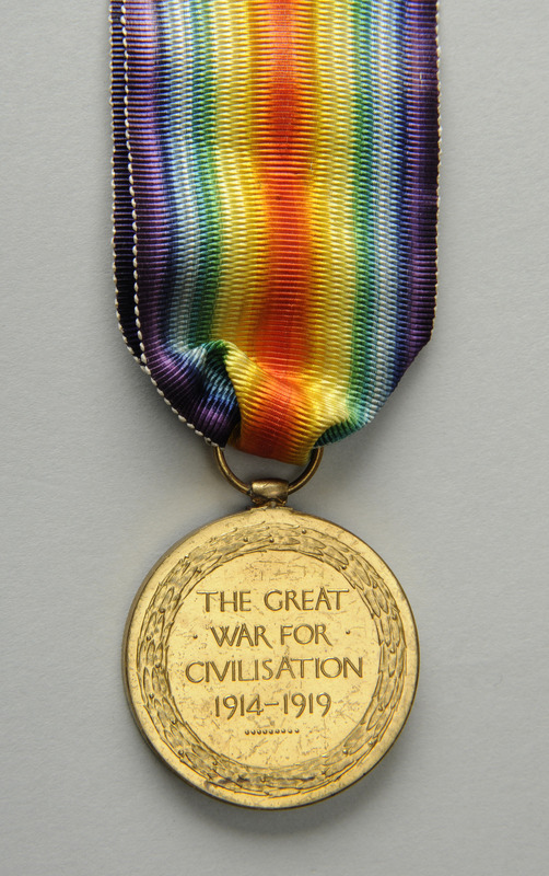 C3a-028.1: Victory Medal awarded to Thomas Hodson: Rear view. Image credit: Saltaire Collection