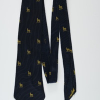 E1a-084: School tie. Digital image credit: Saltaire Collection