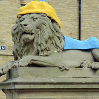 2025.68.85: Saltaire Tour de Yorkshire Decorated Lion. Digital image credit: Saltaire Collection