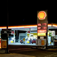 2025.68.70: Petrol station (Shell) on Bingley Road. Digital image credit: Saltaire Collection