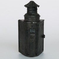 E1a-083: Porter's lamp: Rear view. Digital image credit: Saltaire Collection
