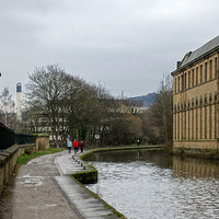 2025.68.42: Canal towards Shipley. Digital image credit: Saltaire Collection