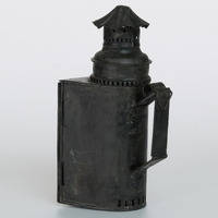 E1a-083: Porter's lamp: Right ahnd side view. Digital image credit: Saltaire Collection