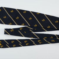 E1a-085: School tie. Digital image credit: Saltaire Collection